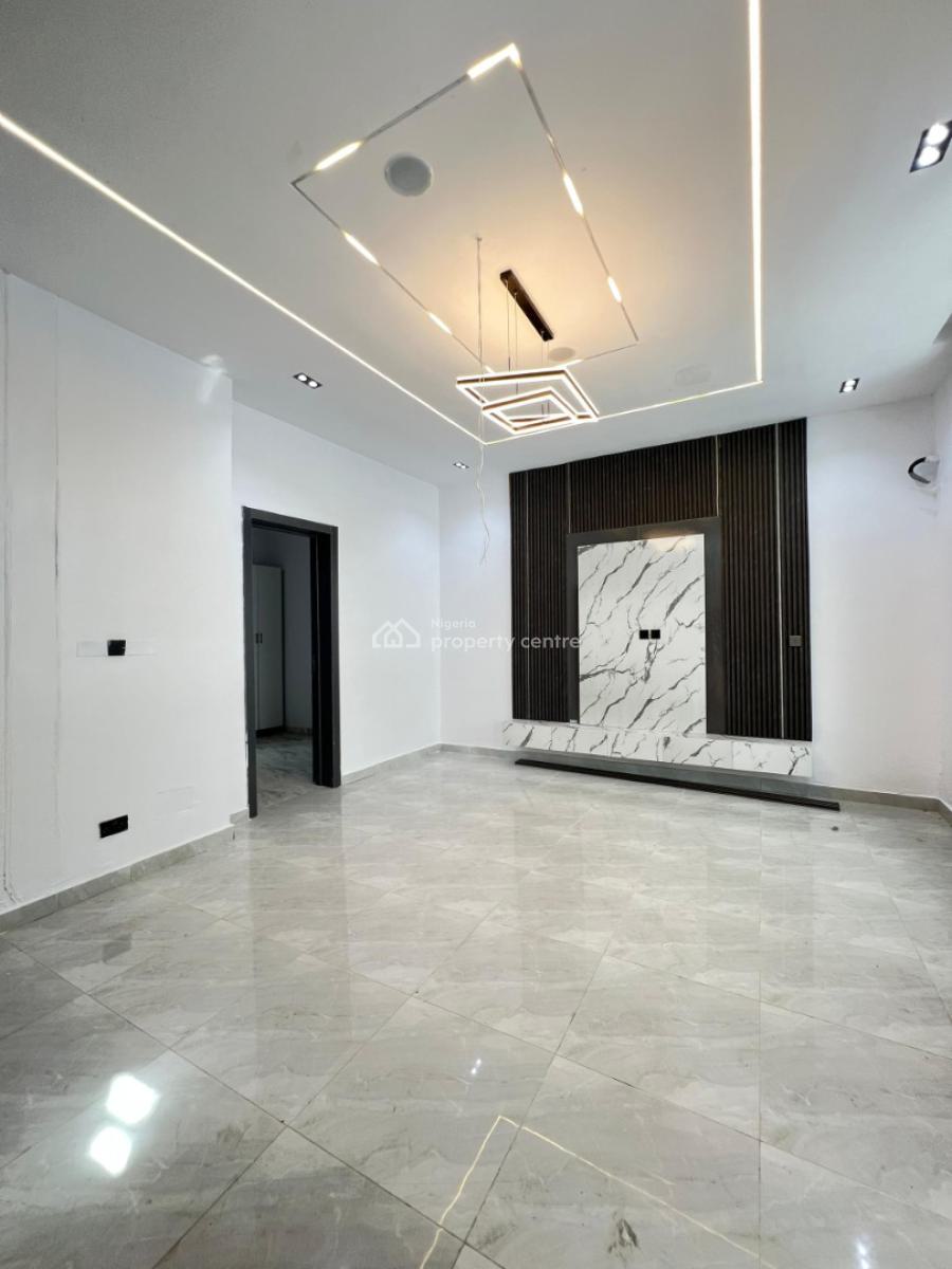 Very Spacious 4 Terraced Duplex with Bq in a Serene Environment, Ikota, Lekki, Lagos, Terraced Duplex for Sale