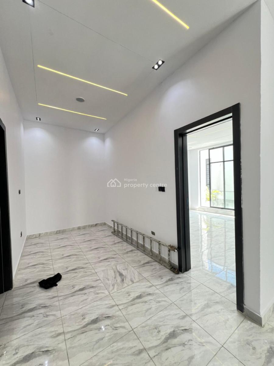 Very Spacious 4 Terraced Duplex with Bq in a Serene Environment, Ikota, Lekki, Lagos, Terraced Duplex for Sale