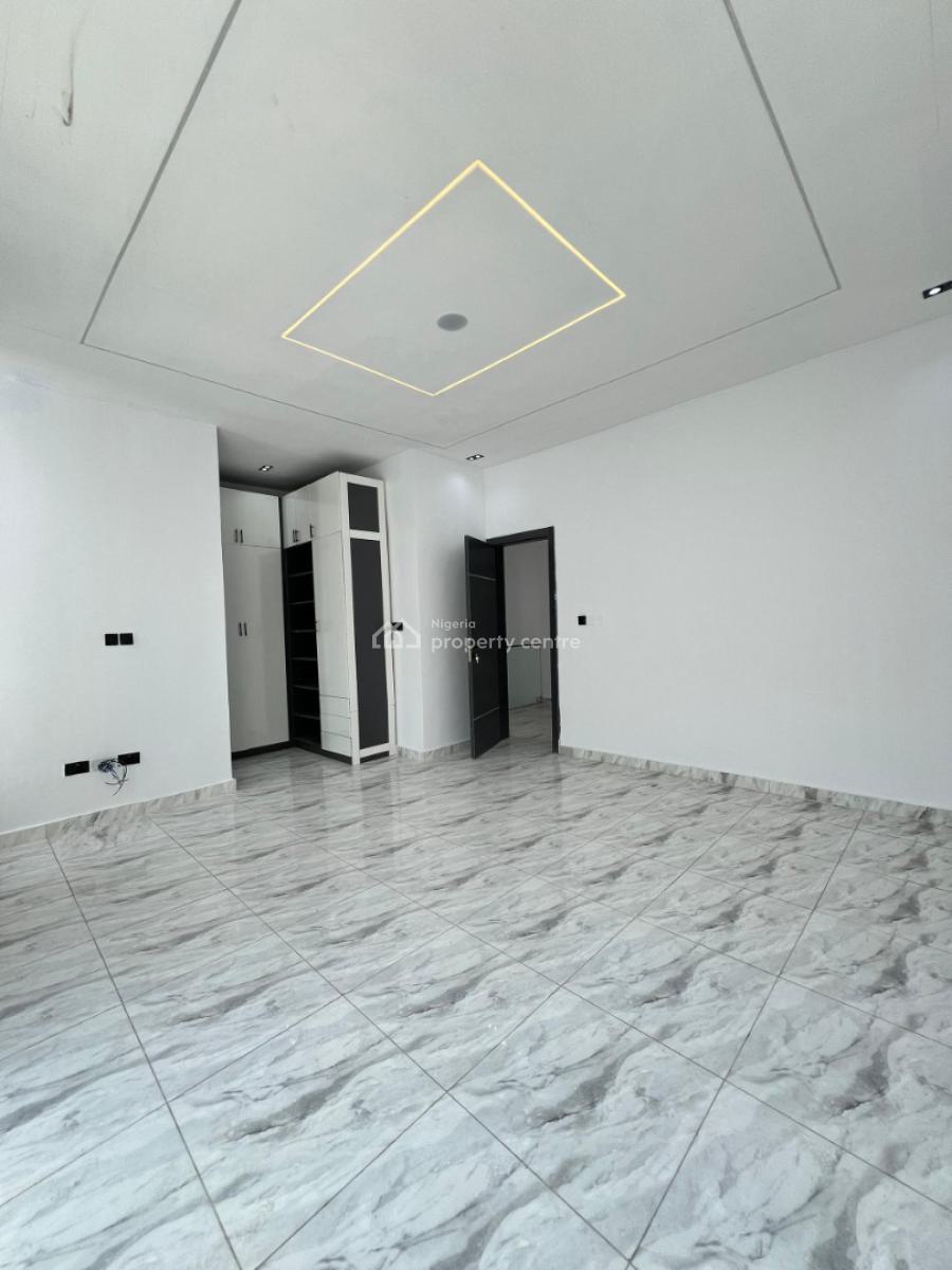 Very Spacious 4 Terraced Duplex with Bq in a Serene Environment, Ikota, Lekki, Lagos, Terraced Duplex for Sale