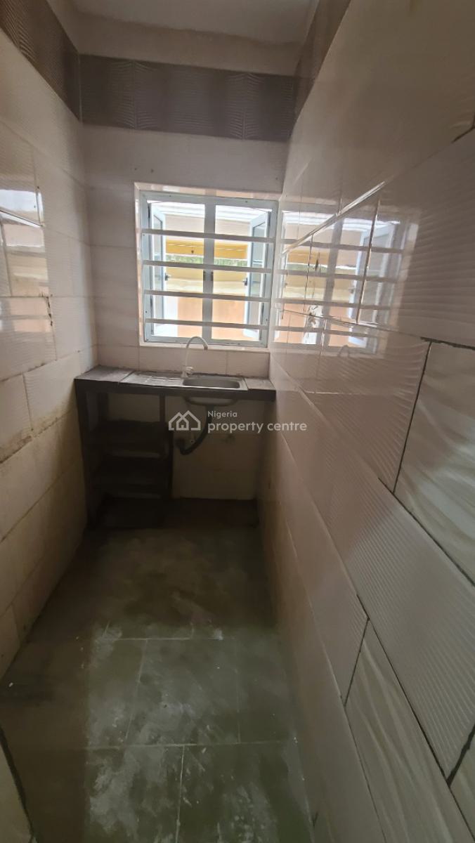 Lovely 1bedroom Flat Ground-floor Ensuite, Off Aborishade Road, Lawanson, Surulere, Lagos, Mini Flat (room and Parlour) for Rent