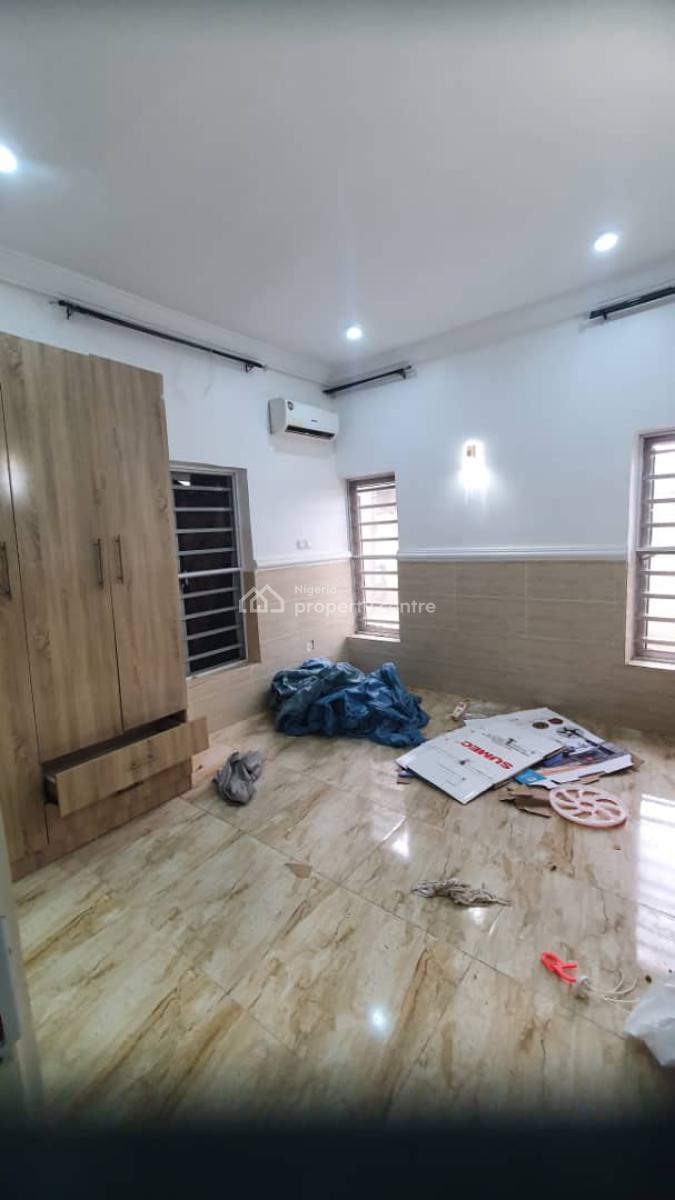 Serviced Three Bedrooms Flat, By Judges Quarters, Katampe (main), Katampe, Abuja, Flat / Apartment for Rent