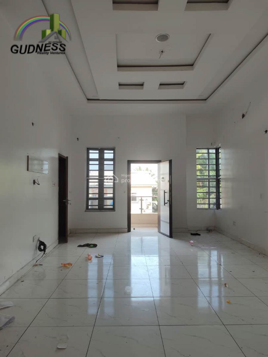 Lovely Master Bedroom Shared Apartment, Ikota, Lekki, Lagos, Flat / Apartment for Rent