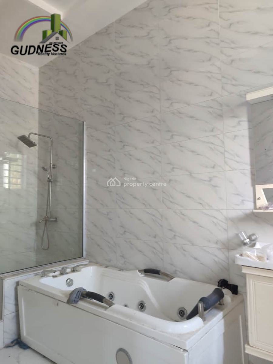 Lovely Master Bedroom Shared Apartment, Ikota, Lekki, Lagos, Flat / Apartment for Rent