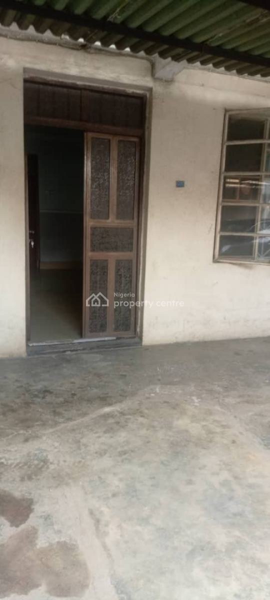 Decent 3 Bedroom Apartments, Obaniko Estate, Gbagada, Lagos, Flat / Apartment for Rent