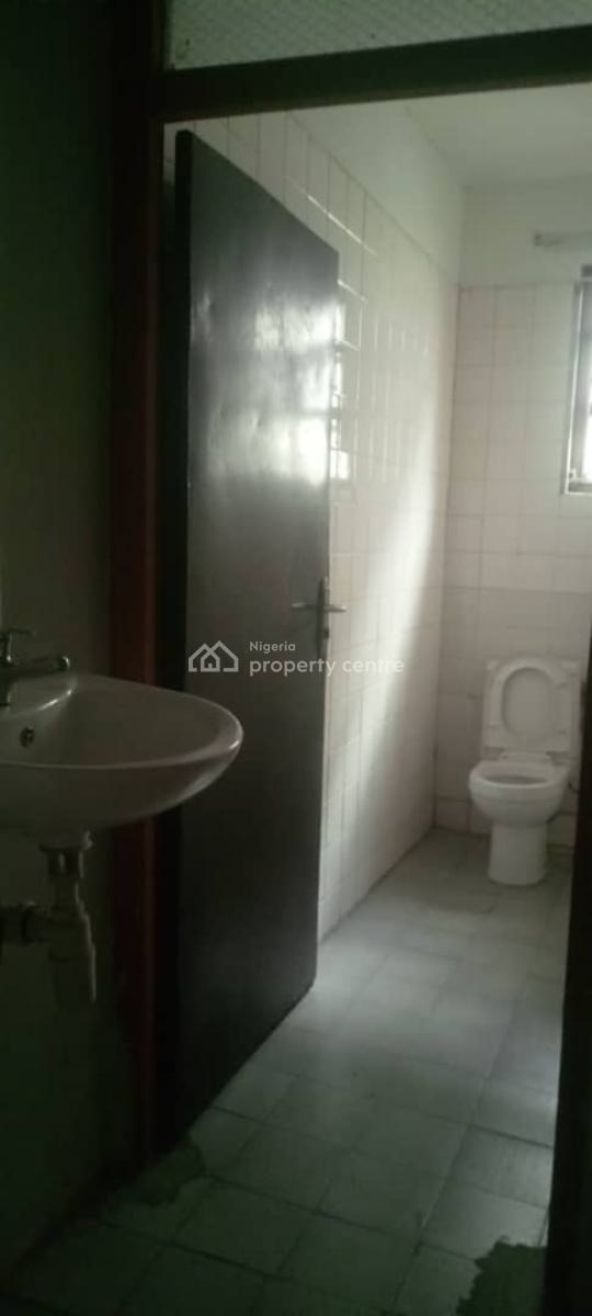 Decent 3 Bedroom Apartments, Obaniko Estate, Gbagada, Lagos, Flat / Apartment for Rent
