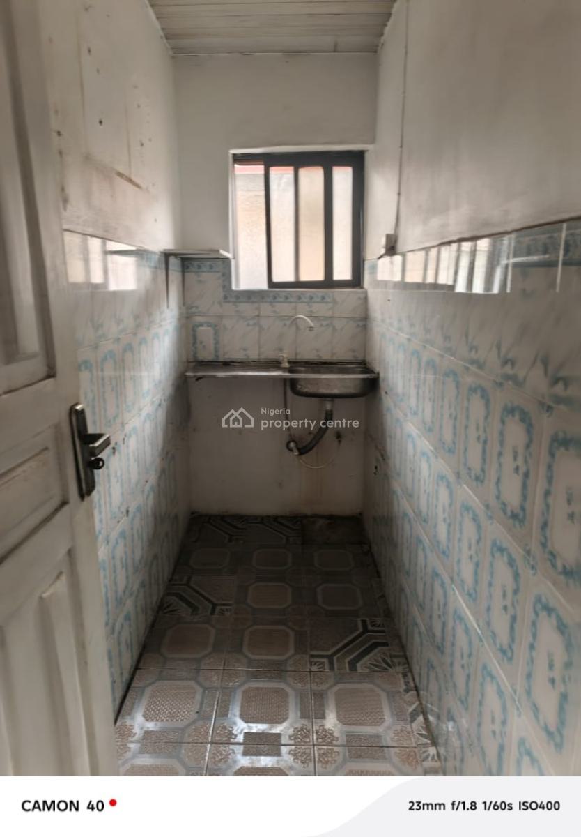 Room Self Contained, Ikota, Lekki, Lagos, Self Contain (single Rooms) for Rent