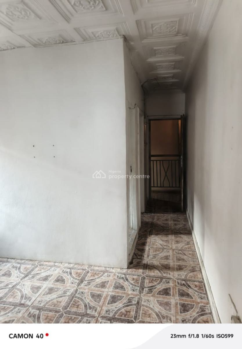 Room Self Contained, Ikota, Lekki, Lagos, Self Contain (single Rooms) for Rent