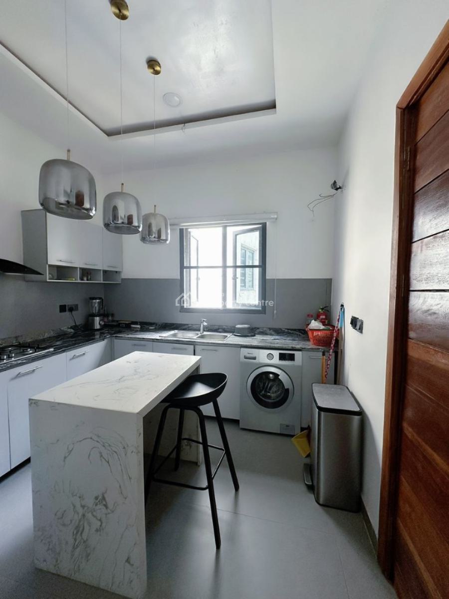 2 Bedroom Apartment, Ologolo, Lekki, Lagos, Block of Flats for Sale