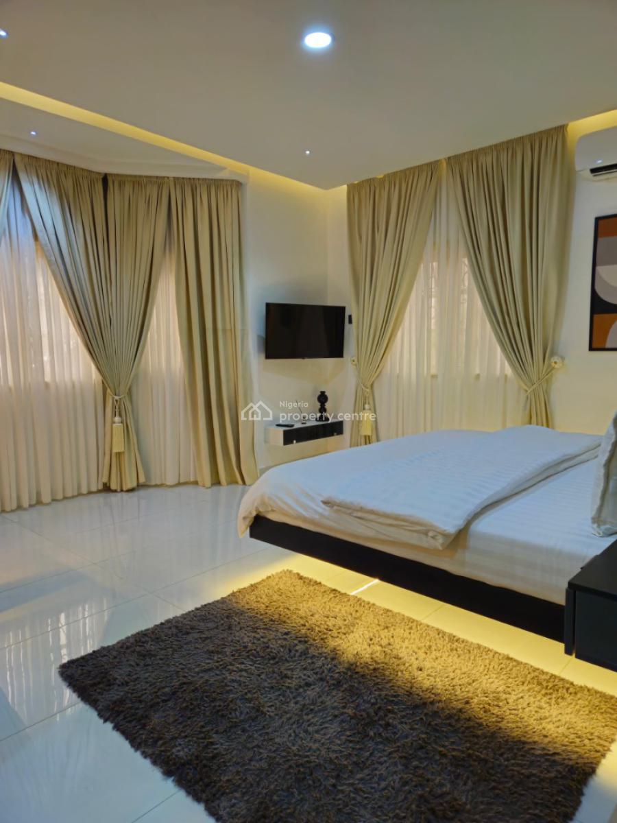 Exquisite 3-bedroom Flat + Gazebo (lounge), Close to Wuse Ii/banex Bridge, Wuse 2, Abuja, Flat / Apartment for Rent