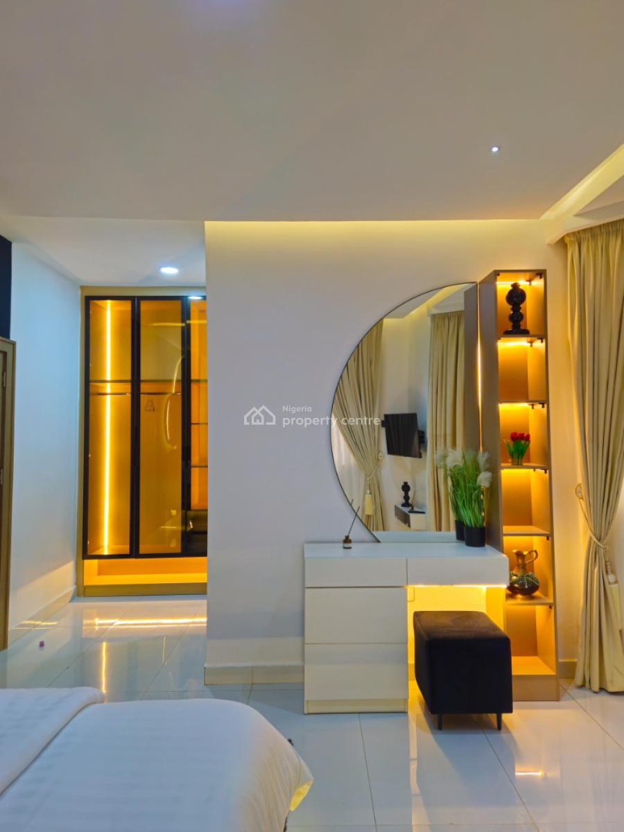 Exquisite 3-bedroom Flat + Gazebo (lounge), Close to Wuse Ii/banex Bridge, Wuse 2, Abuja, Flat / Apartment for Rent