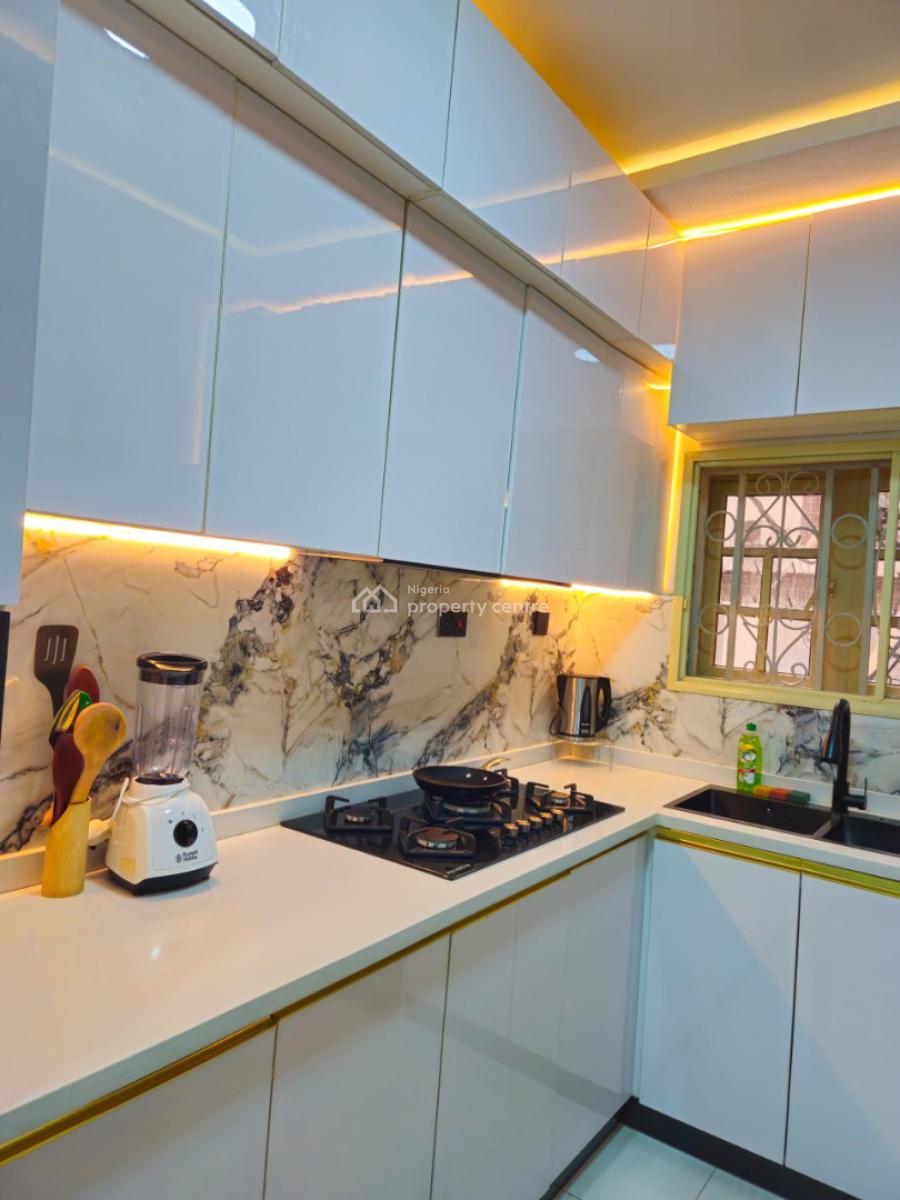 Exquisite 3-bedroom Flat + Gazebo (lounge), Close to Wuse Ii/banex Bridge, Wuse 2, Abuja, Flat / Apartment for Rent