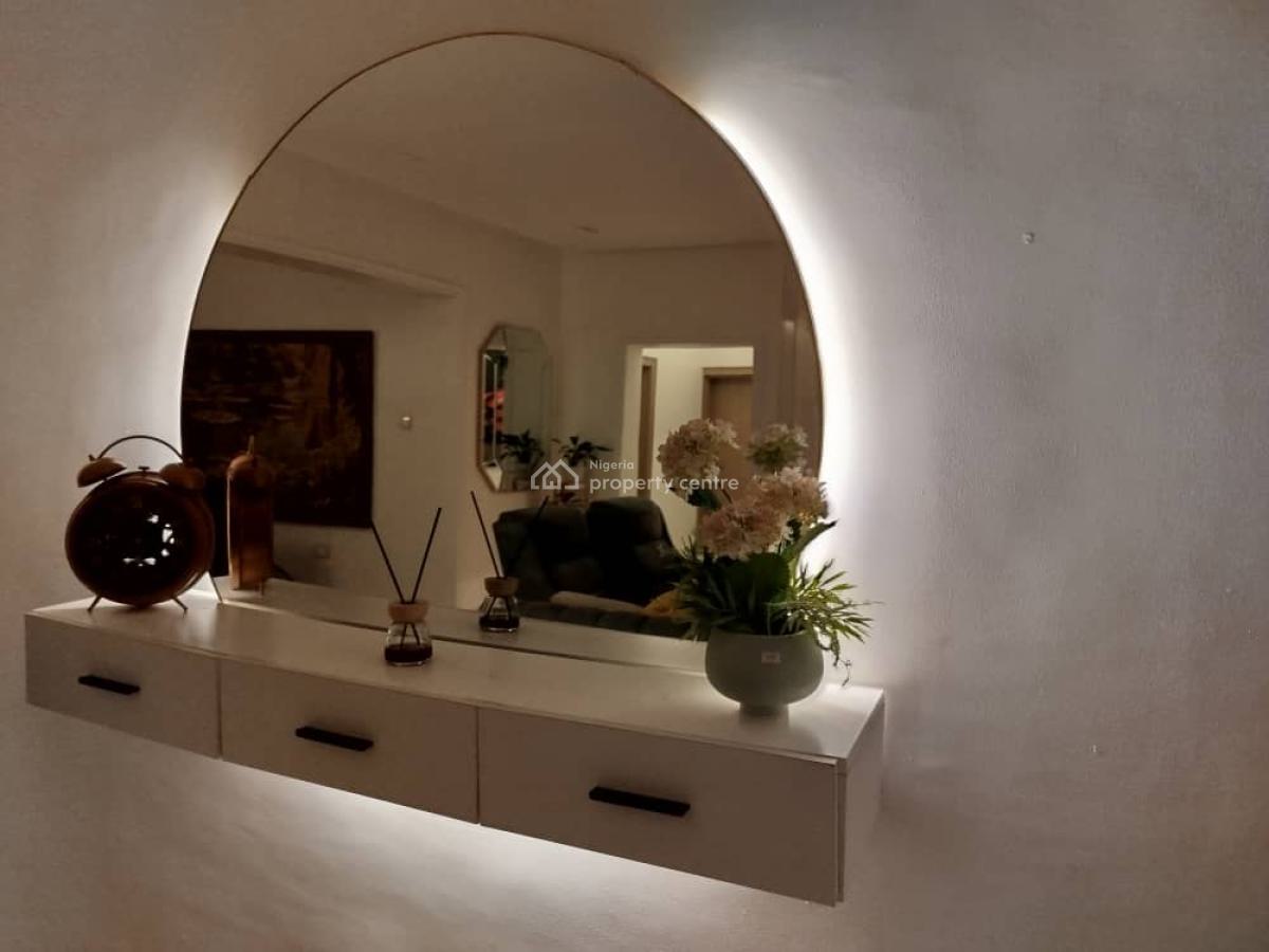 Exquisite 3 Bedrooms Flat + Gazebo (lounge), Close to Wuse Ii / Banex Bridge, Wuse 2, Abuja, Flat / Apartment for Rent