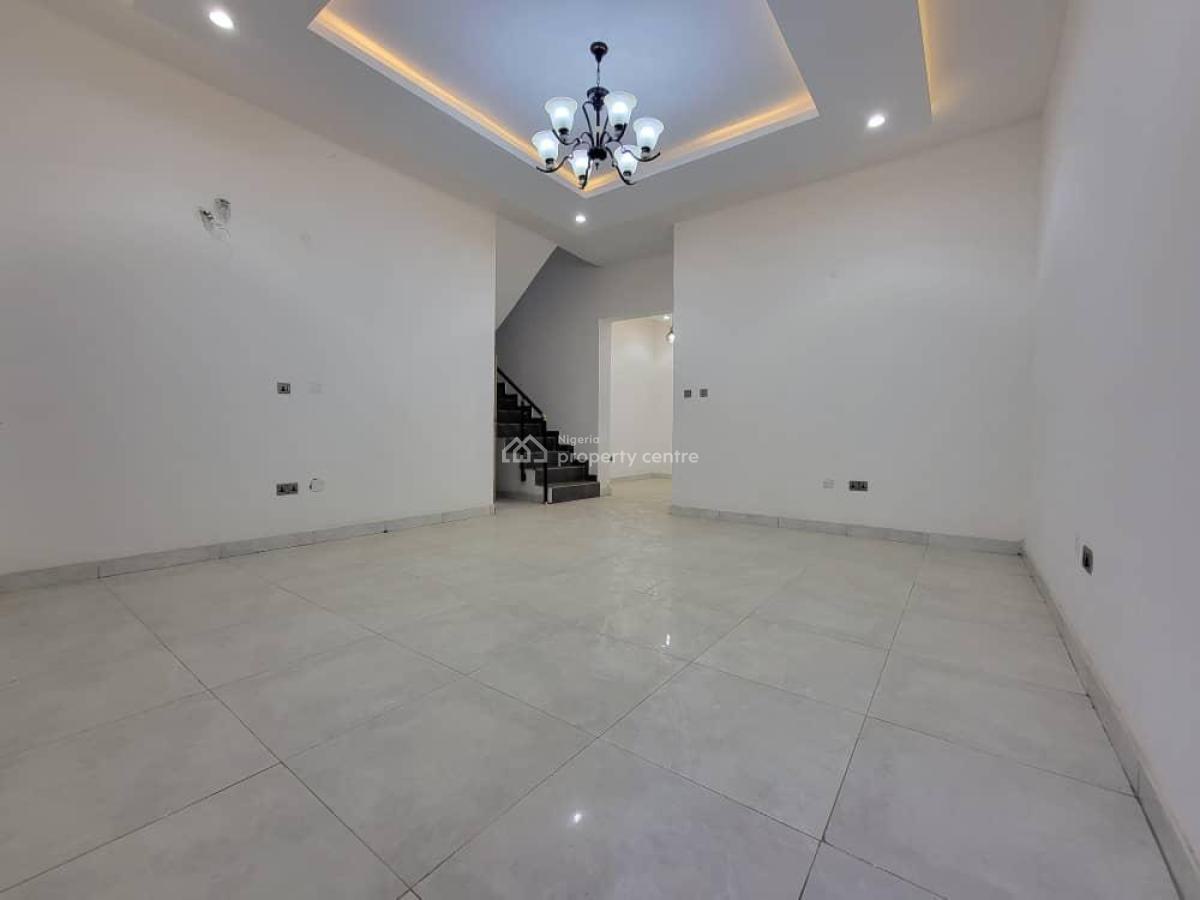4 Bedrooms Terrace, Lekki Expressway, Lekki, Lagos, Terraced Duplex for Sale