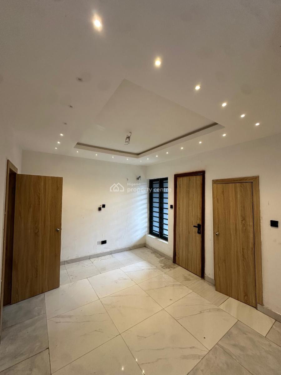 1 Bedroom Apartment, Ologolo, Lekki, Lagos, Mini Flat (room and Parlour) for Rent