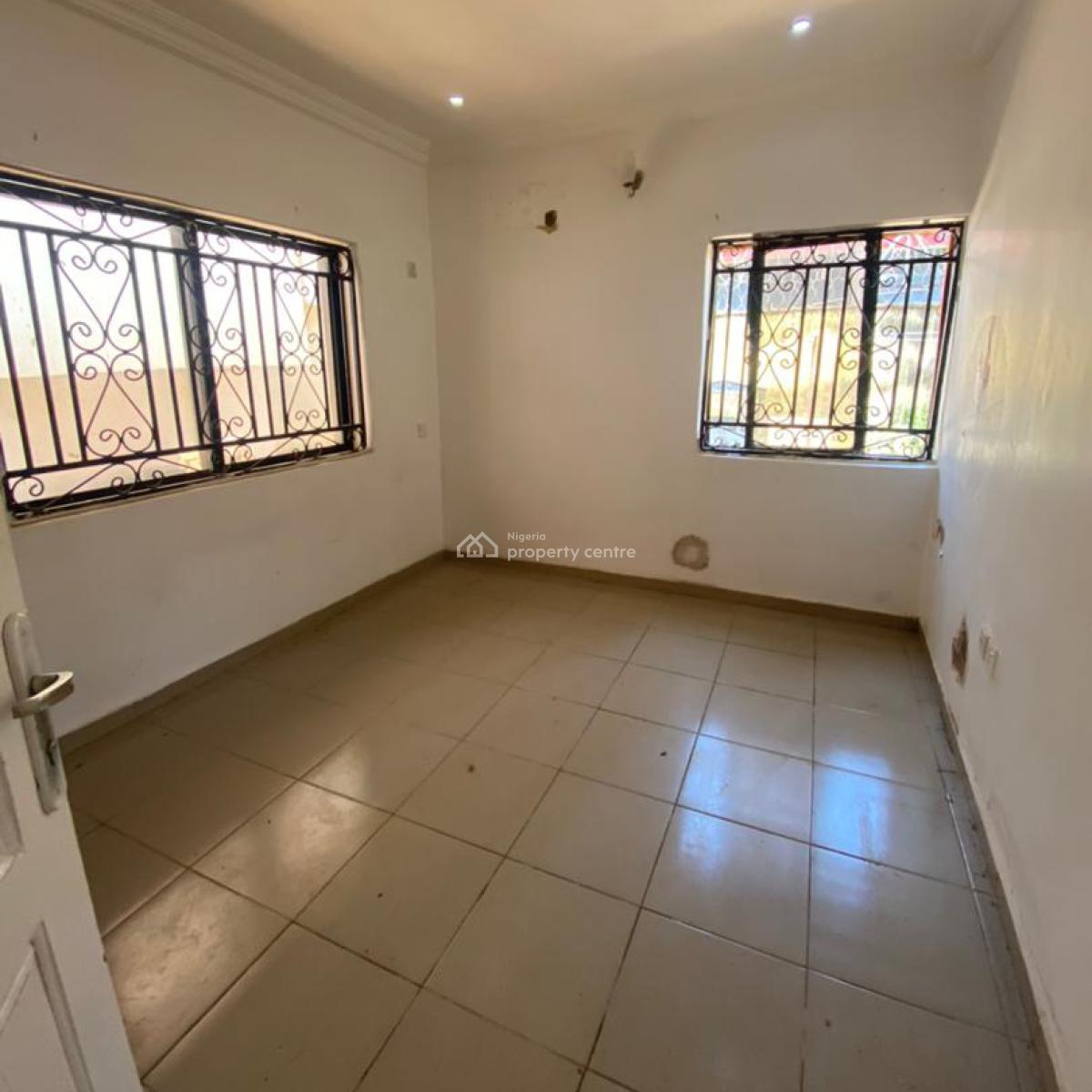 Clean 1 Bedroom Bq, 4th Avenue, Gwarinpa, Abuja, Mini Flat (room and Parlour) for Rent