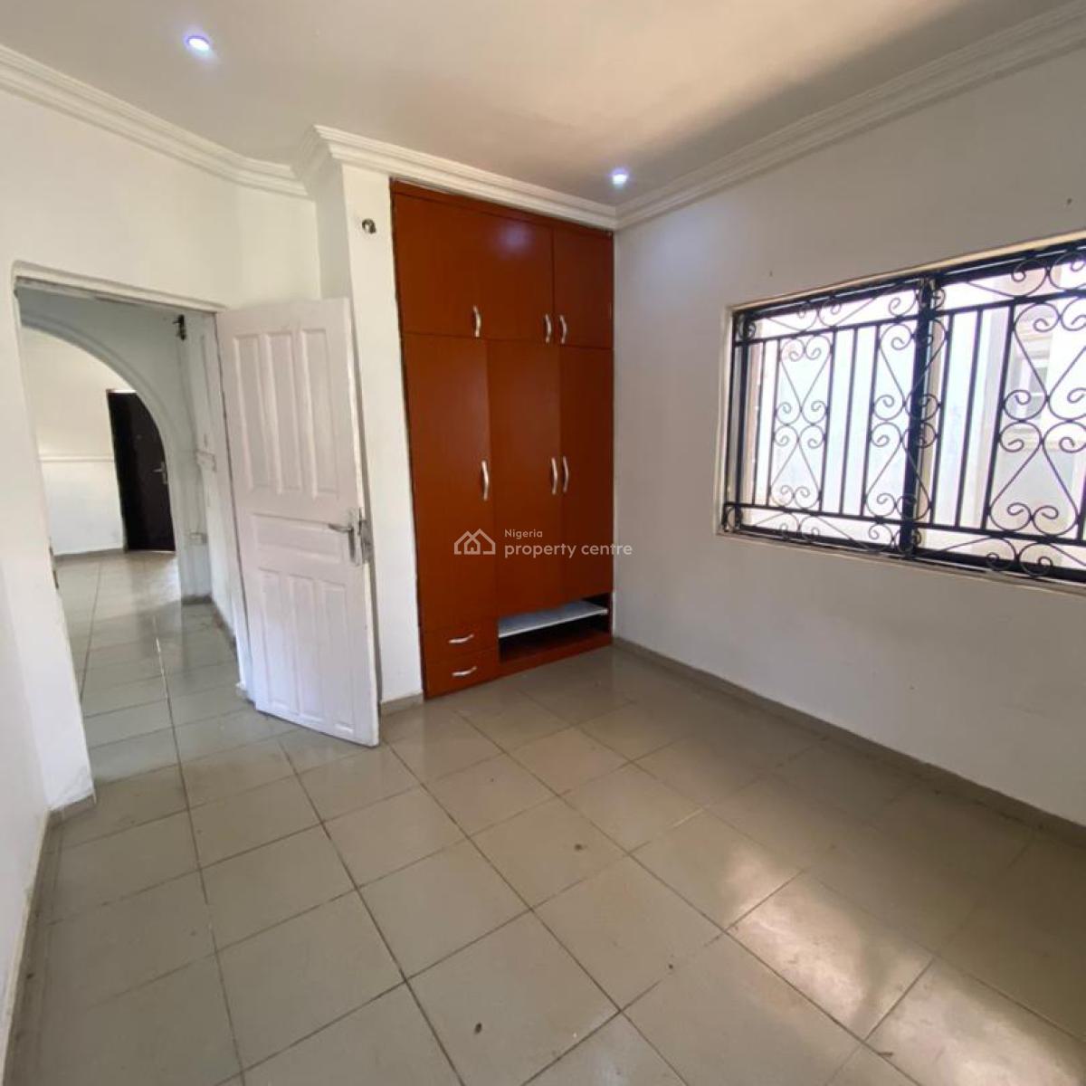 Clean 1 Bedroom Bq, 4th Avenue, Gwarinpa, Abuja, Mini Flat (room and Parlour) for Rent