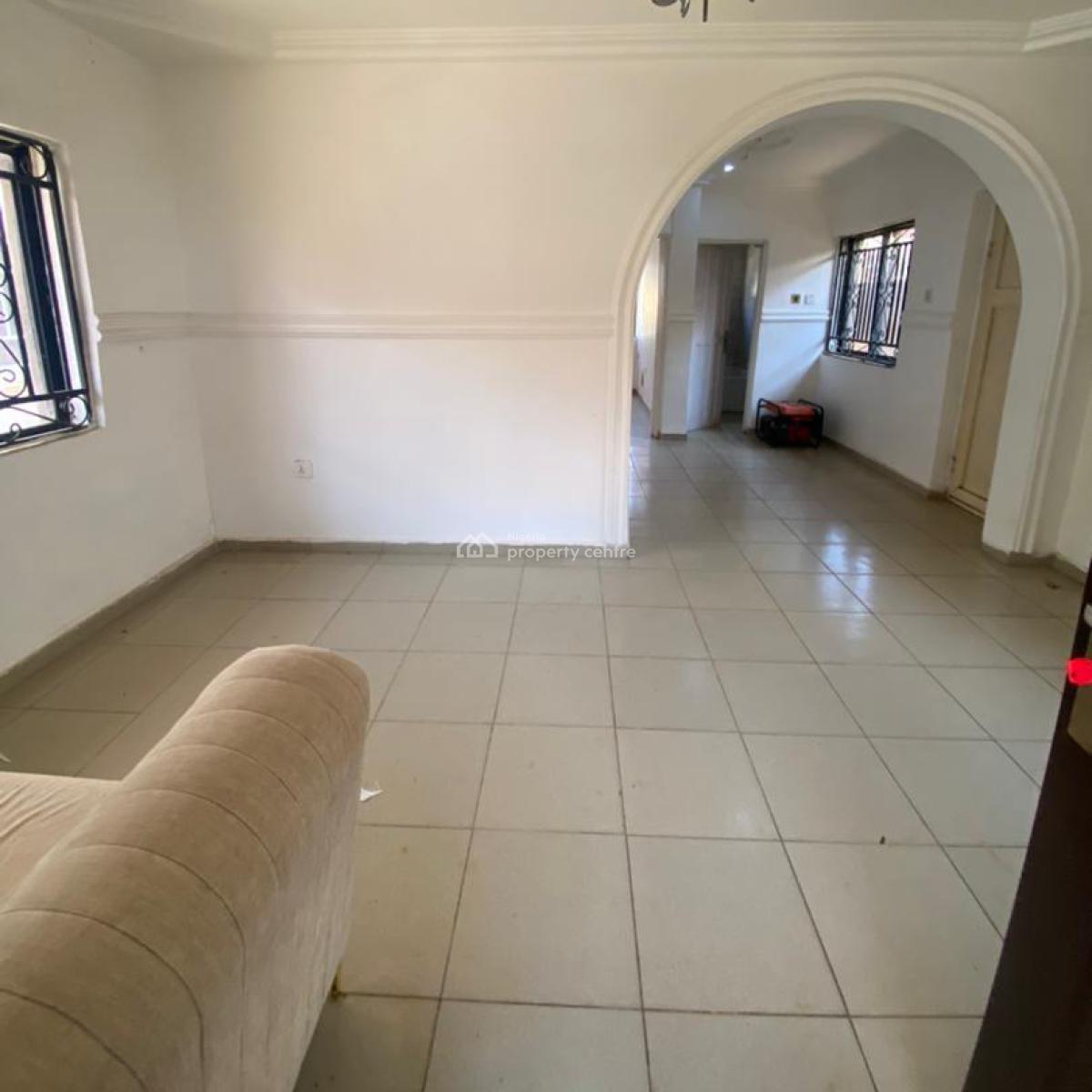 Clean 1 Bedroom Bq, 4th Avenue, Gwarinpa, Abuja, Mini Flat (room and Parlour) for Rent