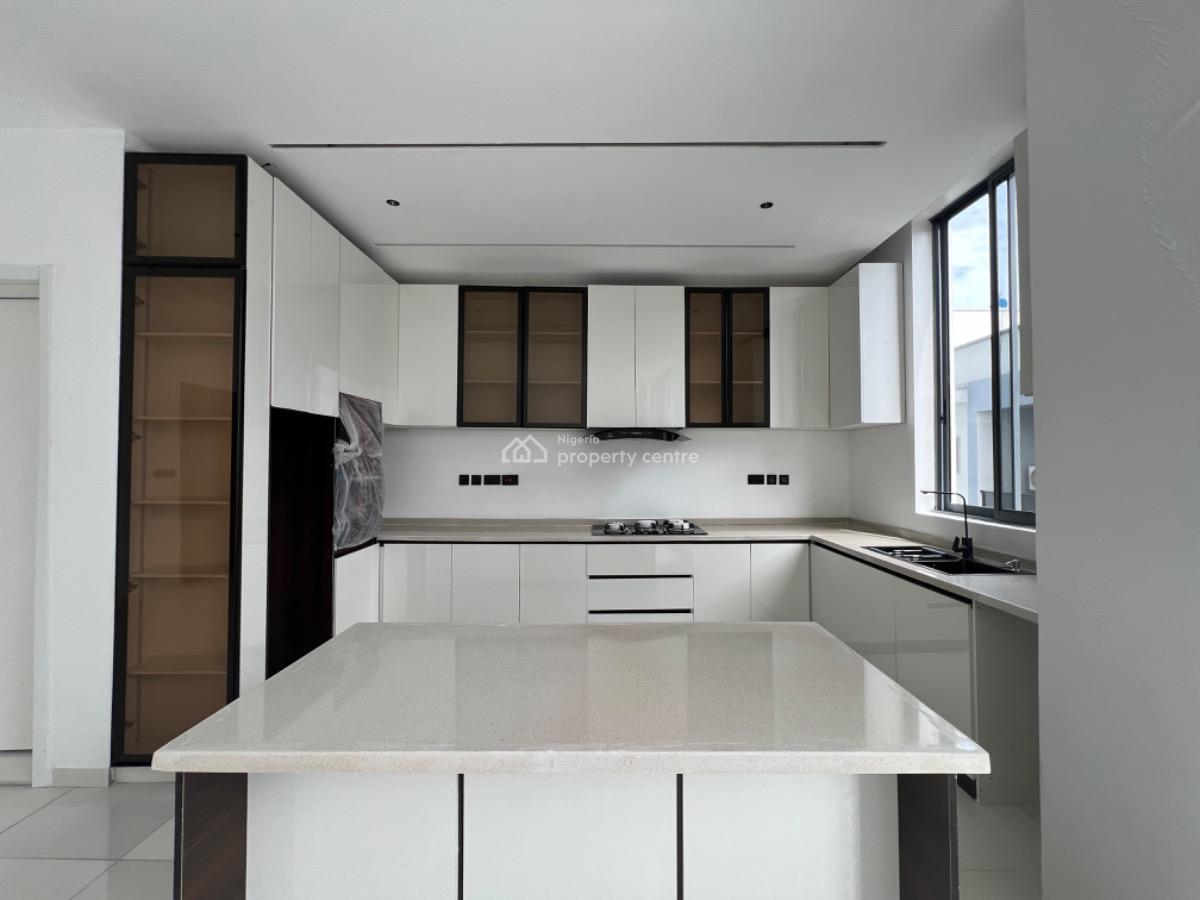 Luxury 2 Bedroom Apartment, Lekki Phase 1 Right, Lekki Phase 1, Lekki, Lagos, Flat / Apartment for Sale