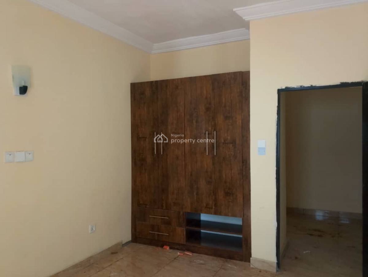 3-bedroom Flat with Bq, Custom Quarters, Karmo, Abuja, Flat / Apartment for Rent