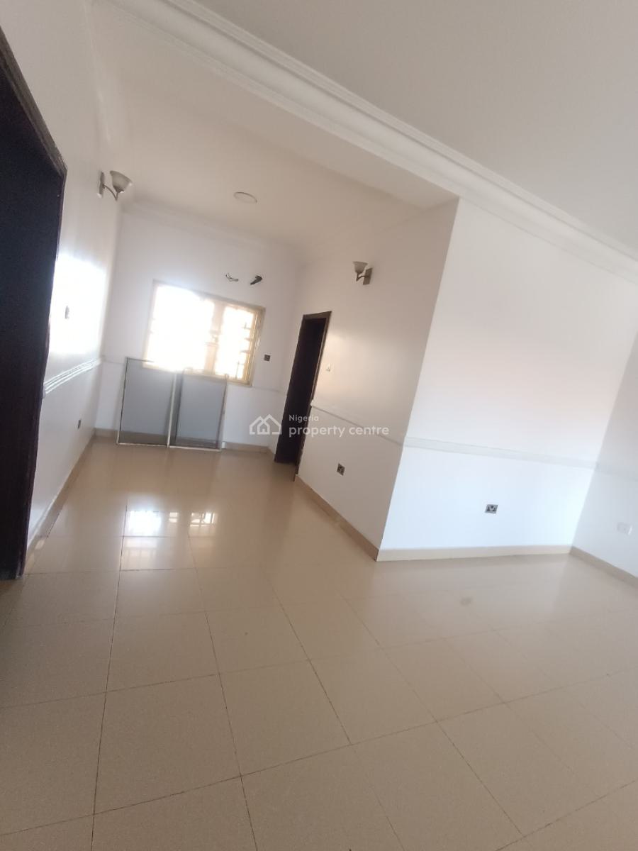 3 Bedroom Flat, Ogidan, Near Blenco, Sangotedo, Ajah, Lagos, Flat / Apartment for Rent