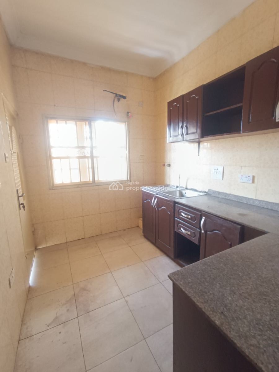 3 Bedroom Flat, Ogidan, Near Blenco, Sangotedo, Ajah, Lagos, Flat / Apartment for Rent