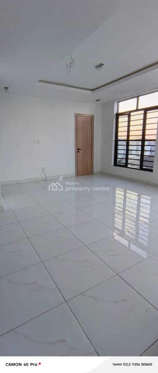 Newly and Lovely 2bedroom Flat, Illasan Chisco Ikate Lekki, Lekki, Lagos, Flat / Apartment for Rent