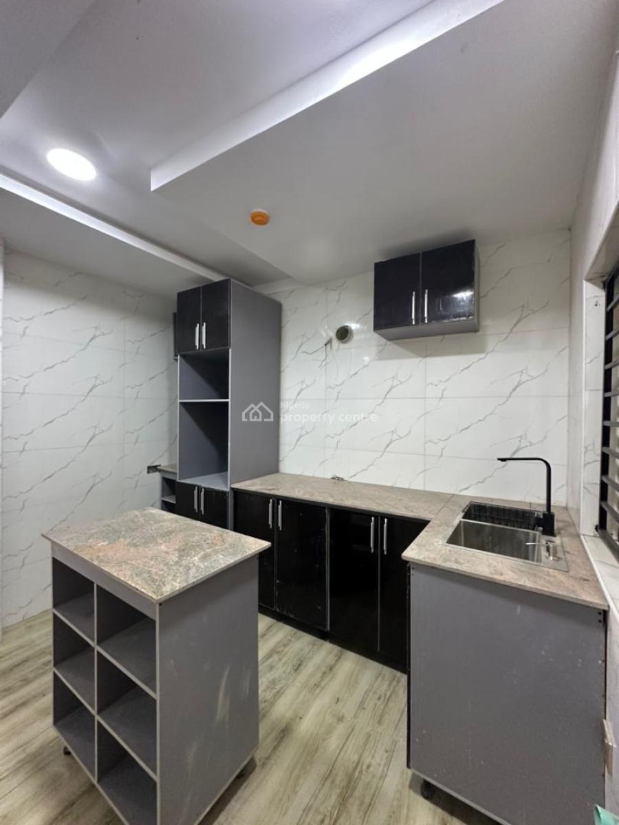 Newly Built 2bedroom Apartment with Bq ,swimming Pool ,gym &elevator, Lekki Phase 1,lekki ,lagos ,nigeria, Lekki Phase 1, Lekki, Lagos, Flat / Apartment for Sale