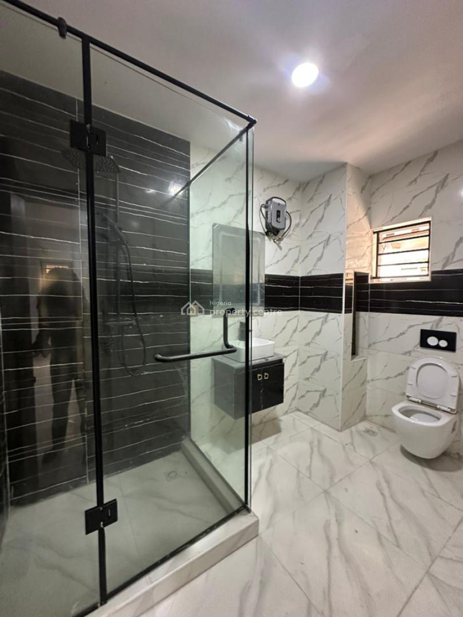 Newly Built 2bedroom Apartment with Bq ,swimming Pool ,gym &elevator, Lekki Phase 1,lekki ,lagos ,nigeria, Lekki Phase 1, Lekki, Lagos, Flat / Apartment for Sale