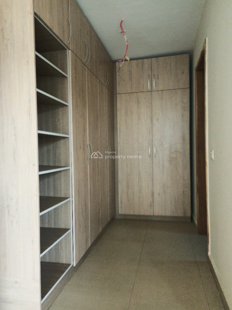 Newly Built 3bedroom Apartment with Bq, Spacious Rooms, in a Secure Environment, Lekki Phase 1, Lekki, Lagos, Block of Flats for Sale