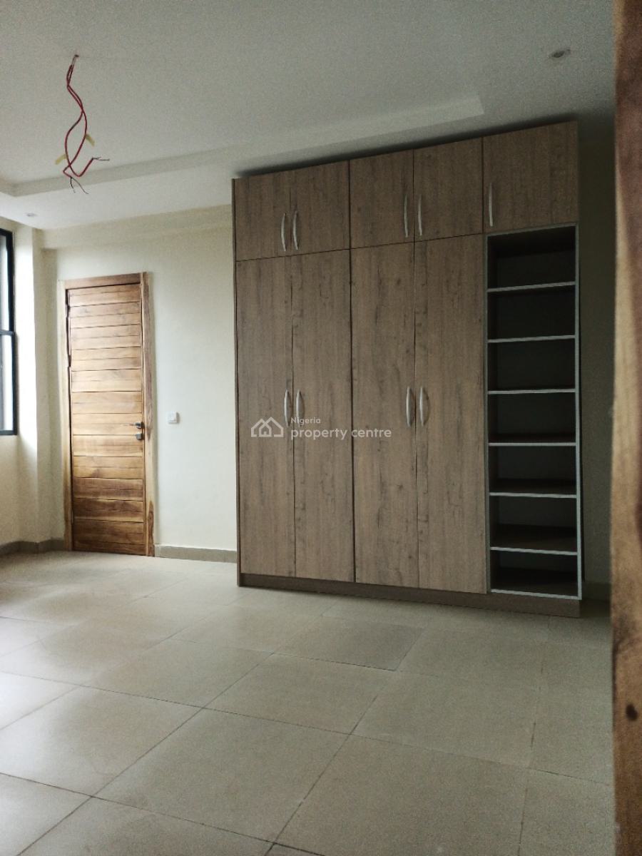 Newly Built 3bedroom Apartment with Bq, Spacious Rooms, in a Secure Environment, Lekki Phase 1, Lekki, Lagos, Block of Flats for Sale