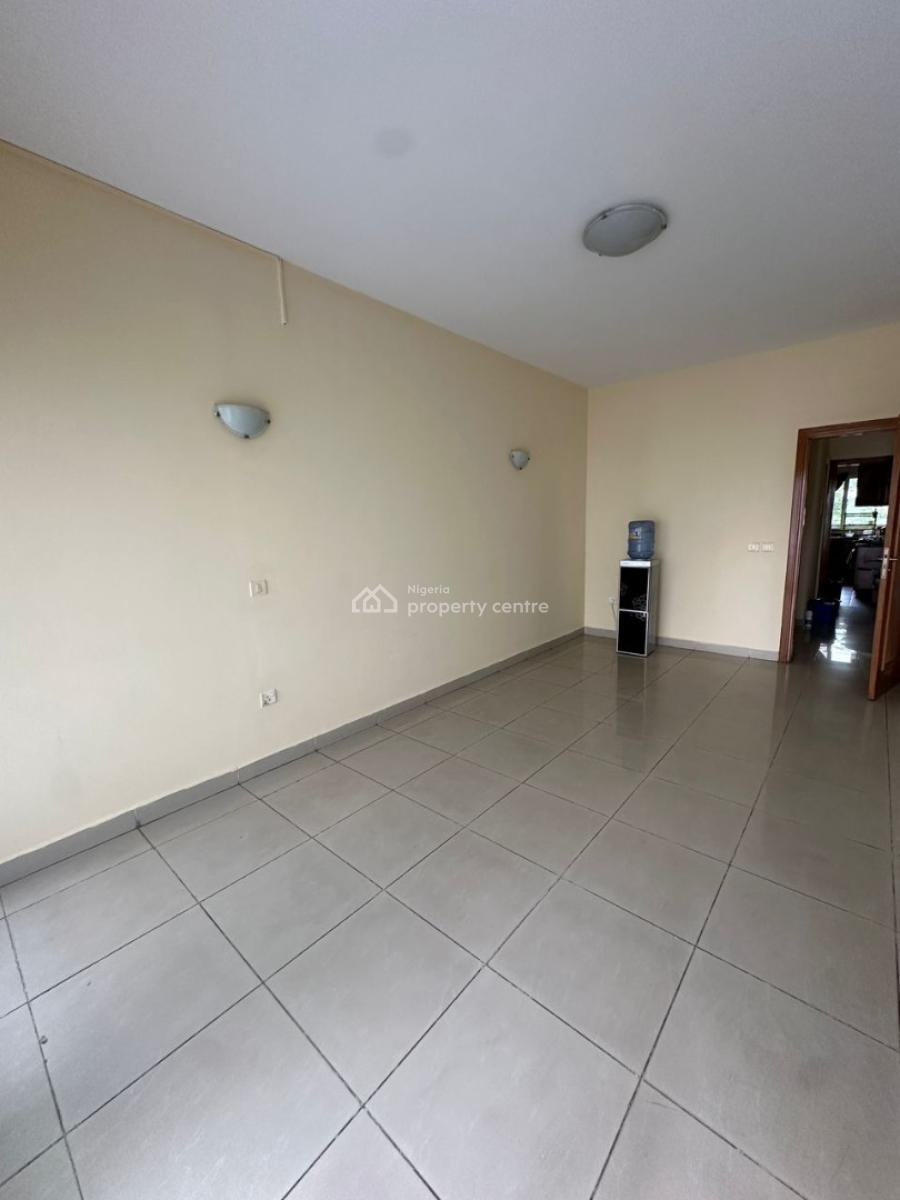 Well-maintained Spacious 3-bedroom Apartment on The 4th Floor, Ikoyi, Lagos, Flat / Apartment for Rent