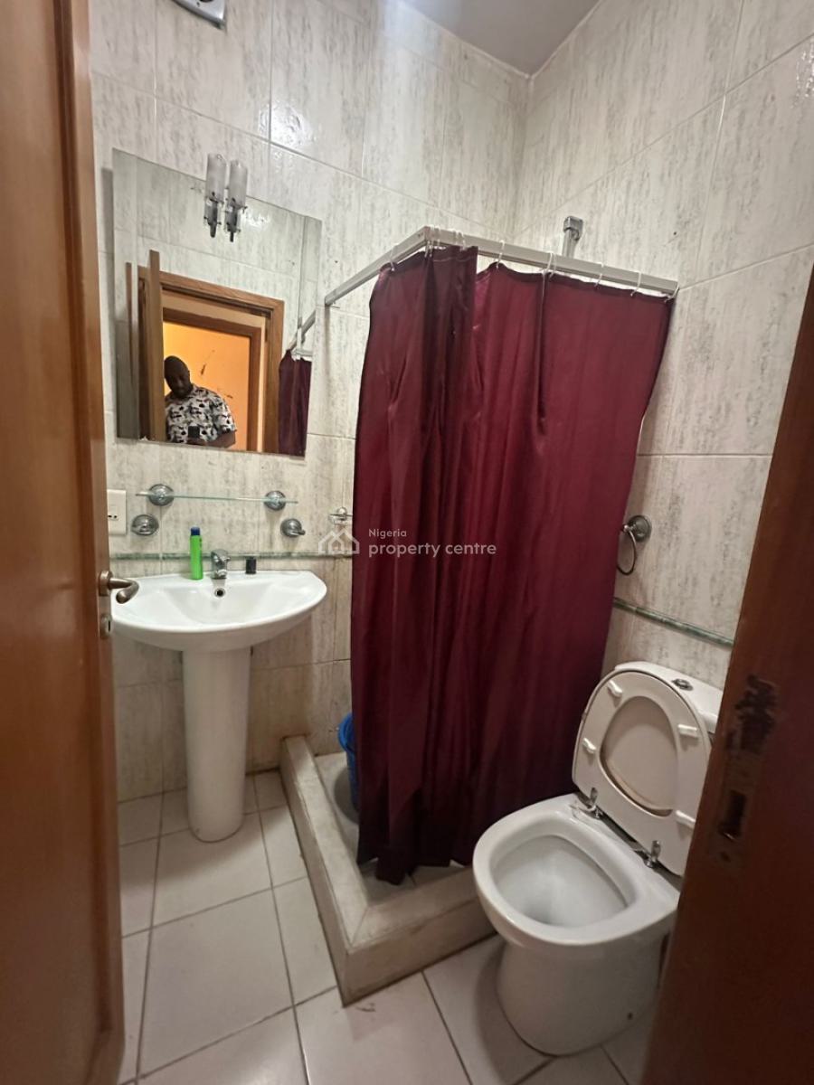 Well-maintained Spacious 3-bedroom Apartment on The 4th Floor, Ikoyi, Lagos, Flat / Apartment for Rent