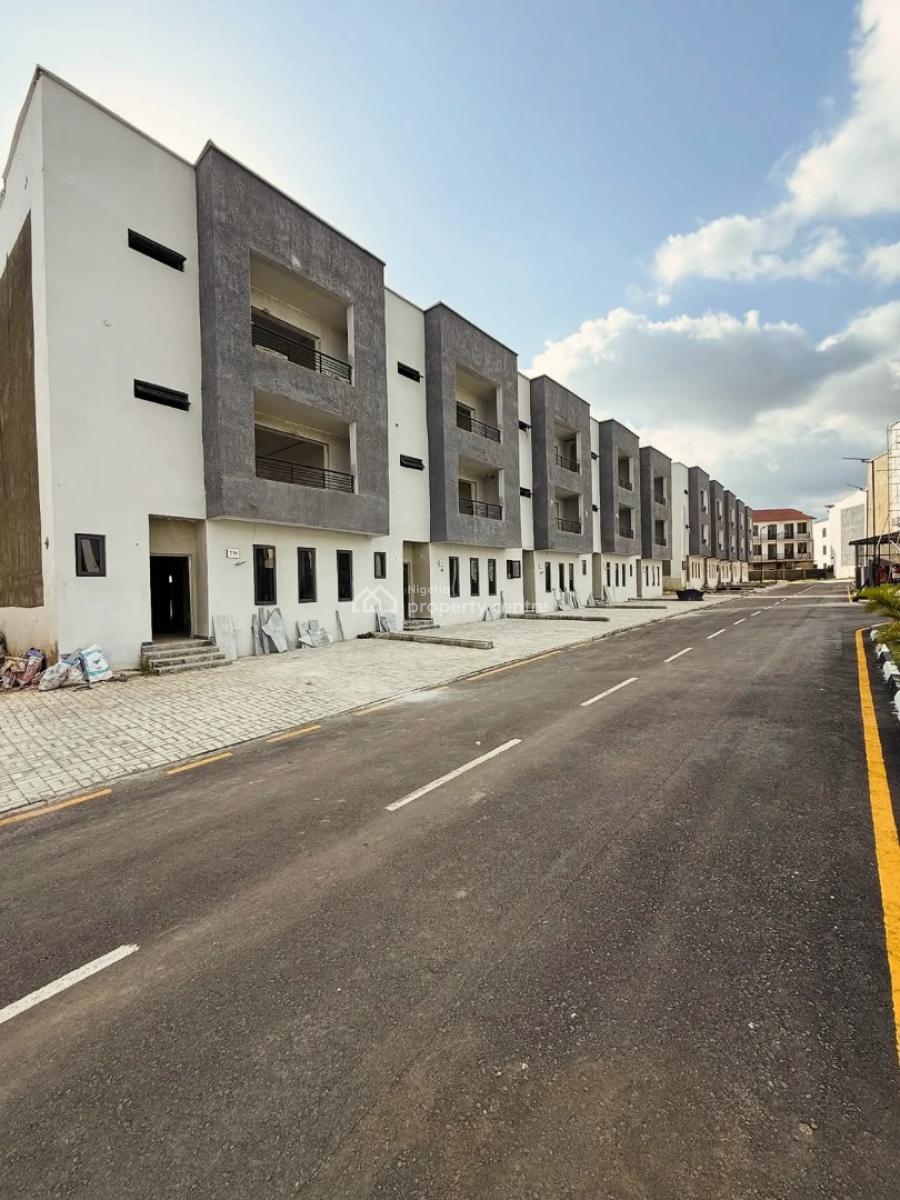 4 Bedrooms Semi-detached Duplex, Mabushi, Abuja, Semi-detached Duplex for Sale
