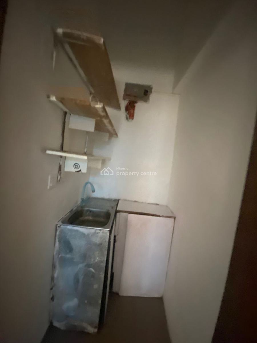 Sharp and Spacious Self Contain, Sangotedo, Ajah, Lagos, Self Contain (single Rooms) for Rent