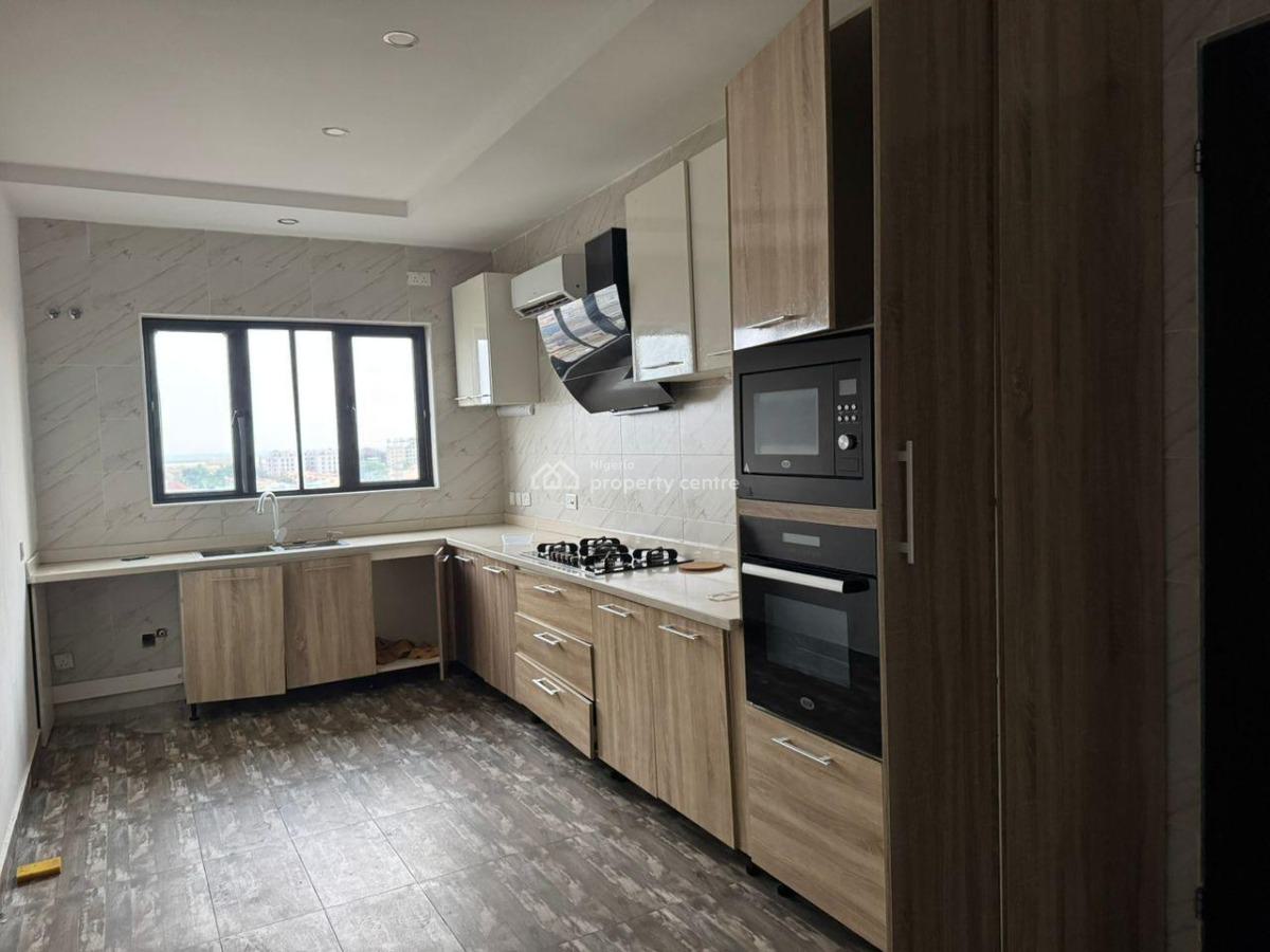 4 Bedroom Luxurious Apartment with Bq, Victoria Island (vi), Lagos, Block of Flats for Sale
