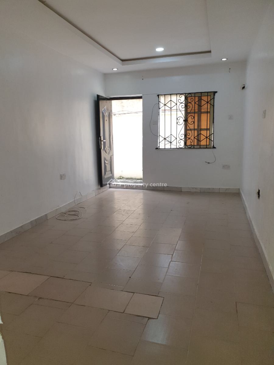 Spacious Miniflat, Spg Road Ologolo, Lekki, Lagos, Mini Flat (room and Parlour) for Rent
