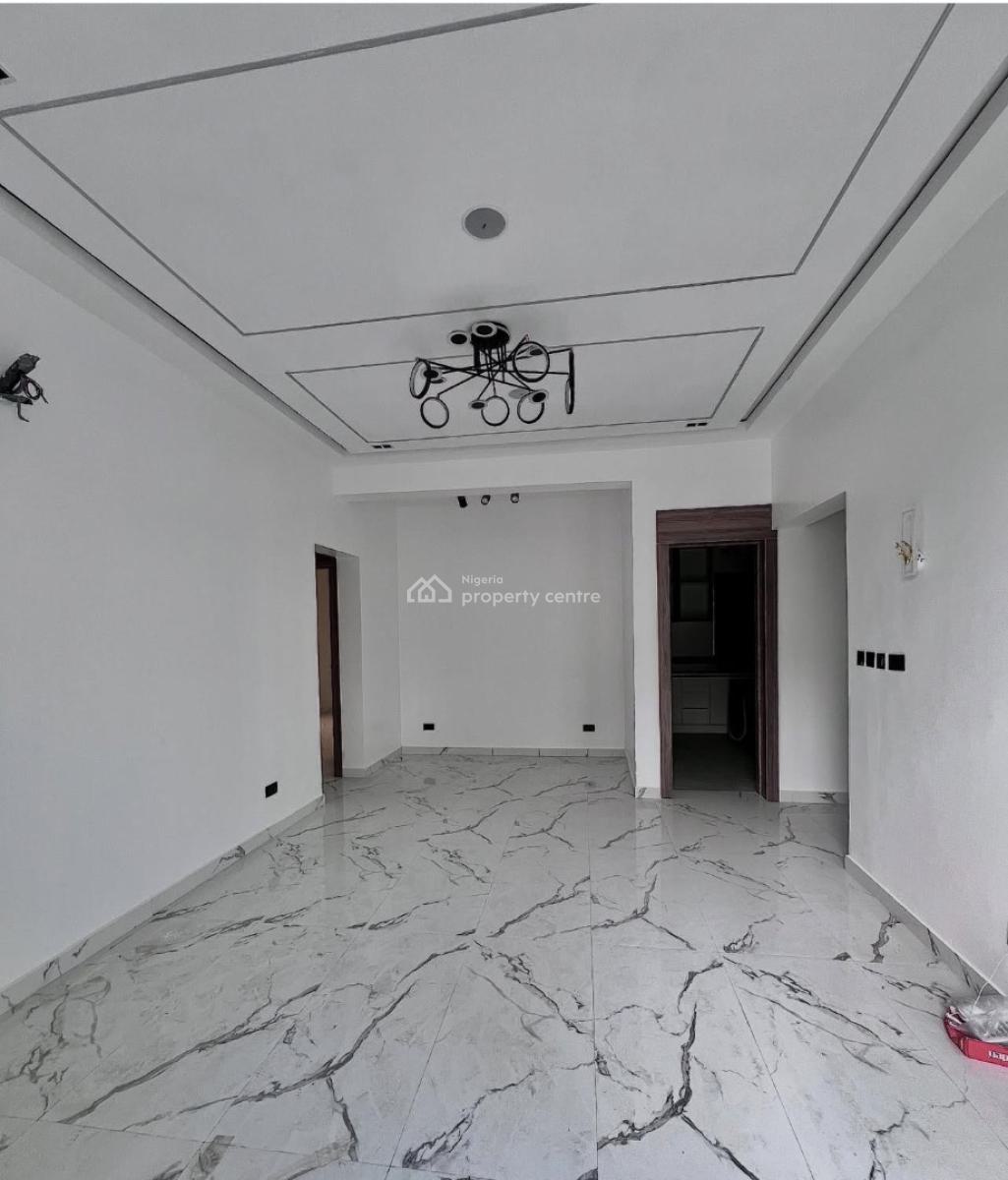 Fully Serviced 3 Bedroom Apartment with Elevator, Lekki Phase 1, Lekki, Lagos, Block of Flats for Sale