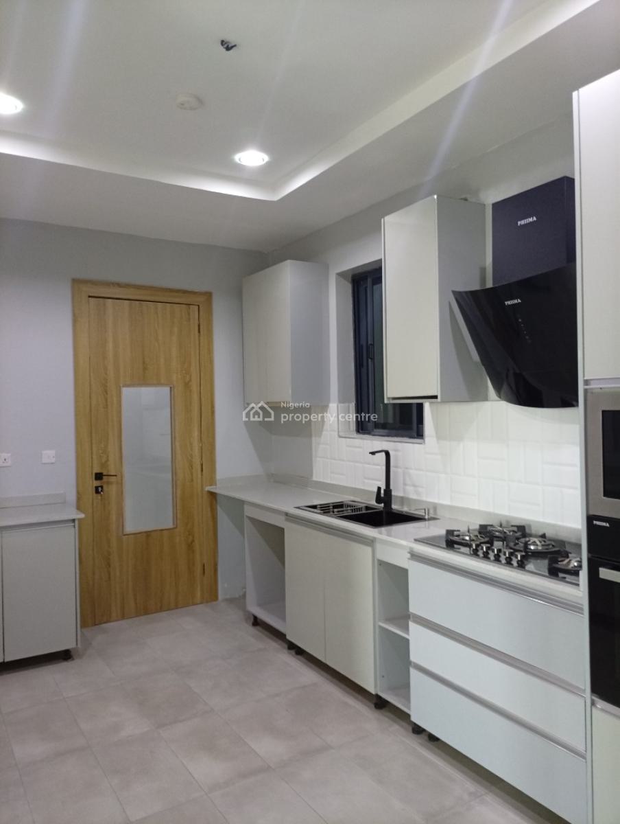 Luxury 3 Bedroom Apartment, Lekki Phase 1, Lekki, Lagos, Flat / Apartment for Sale
