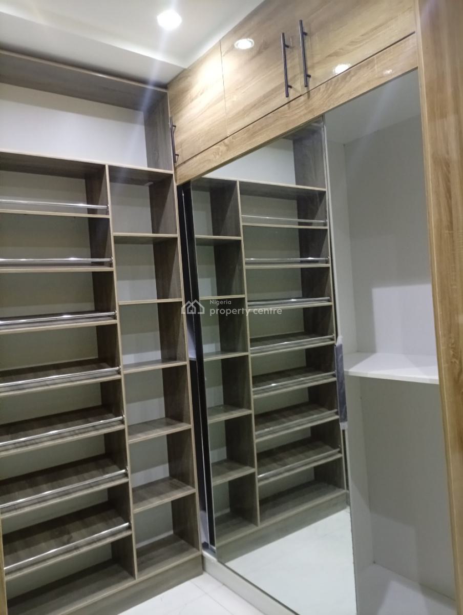 Luxury 3 Bedroom Apartment, Lekki Phase 1, Lekki, Lagos, Flat / Apartment for Sale