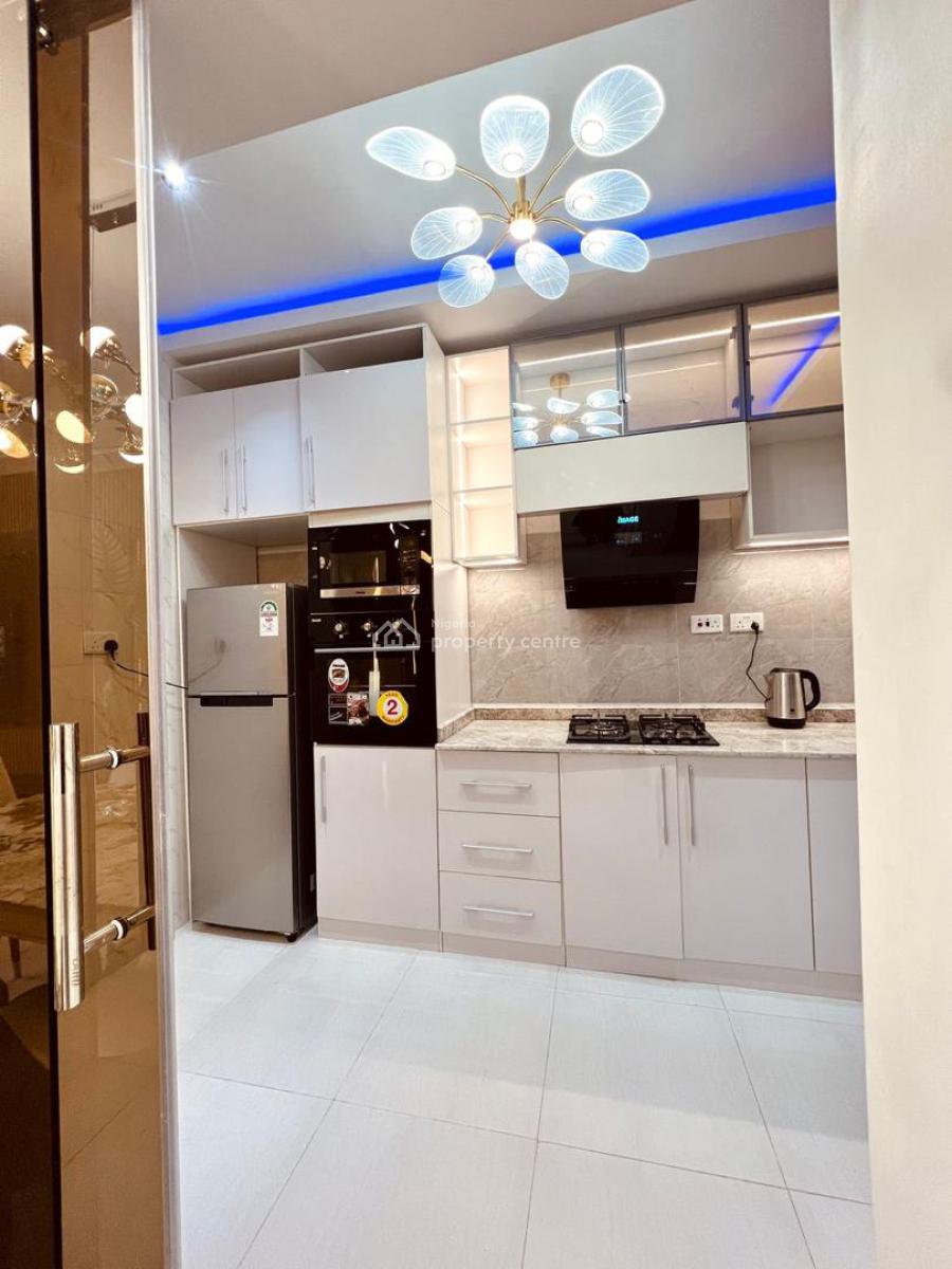 3 Bedroom Apartment with Gym, Ps5 and Balcony, Lekki Phase 1, Lekki, Lagos, Flat / Apartment Short Let