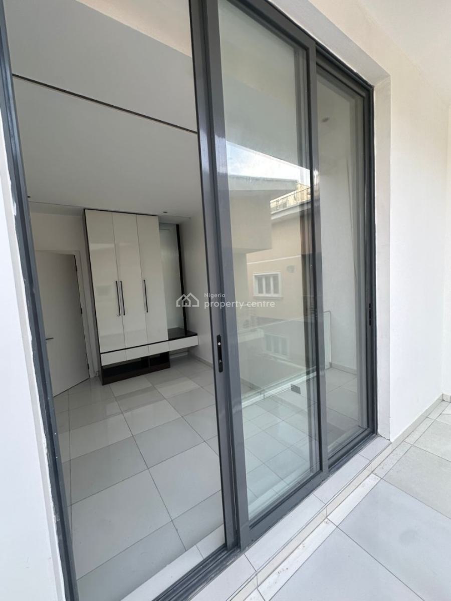 9 Units of Luxury Well-built 2 Bedroom Apartments with Gym, Lekki Phase 1, Lekki, Lagos, Flat / Apartment for Sale