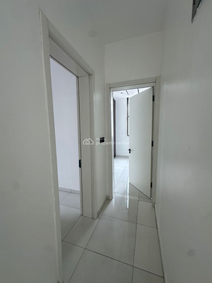 9 Units of Luxury Well-built 2 Bedroom Apartments with Gym, Lekki Phase 1, Lekki, Lagos, Flat / Apartment for Sale