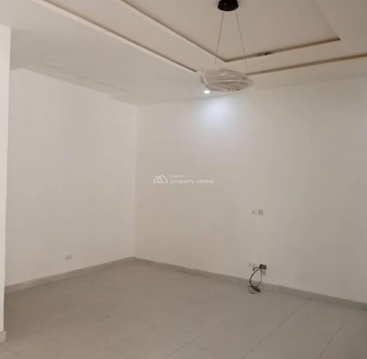 Exquisite 3 Bedroom Terrace with Bq, Orchid Hotel Road, Lafiaji, Lekki, Lagos, Terraced Duplex for Sale