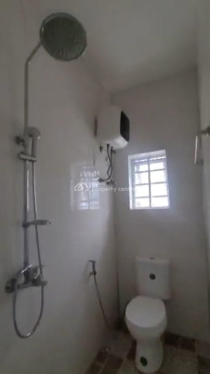Specious 2 Bedroom, Off College Road, Ogba, Ikeja, Lagos, Flat / Apartment for Rent