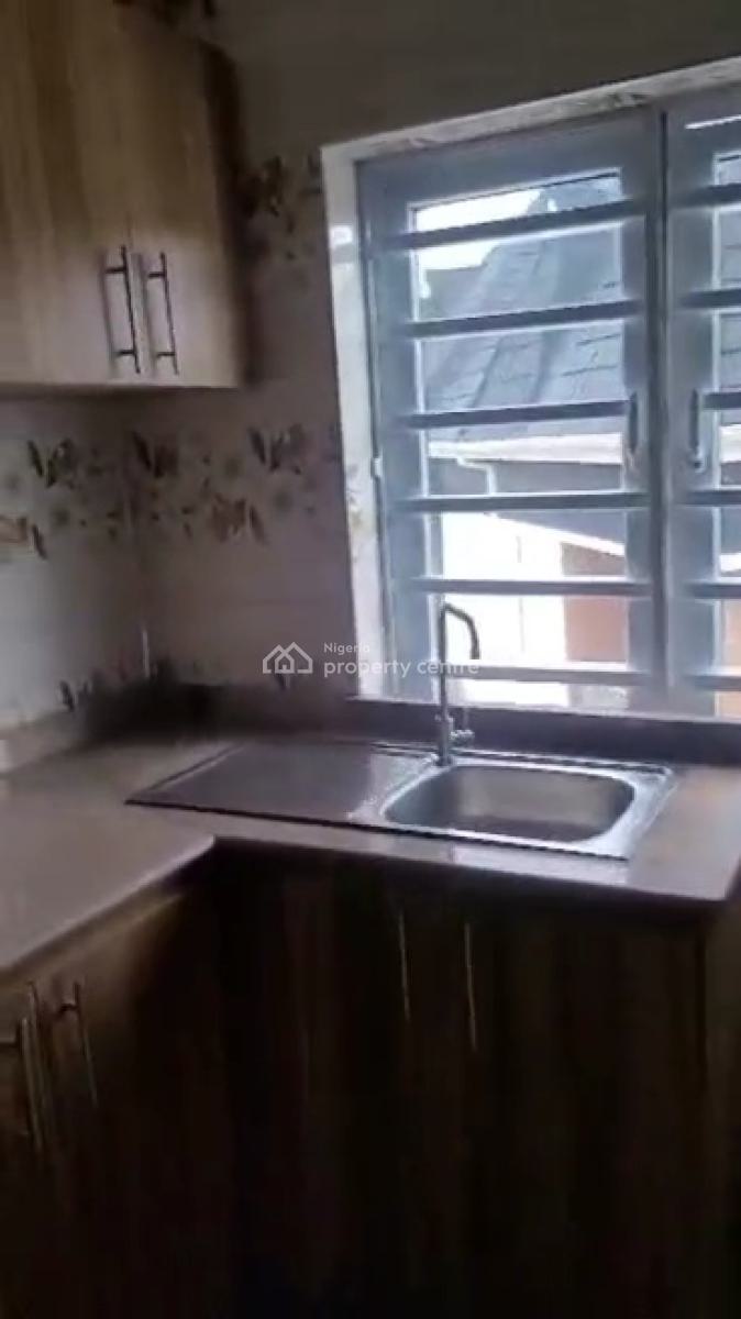 Specious 2 Bedroom, Off College Road, Ogba, Ikeja, Lagos, Flat / Apartment for Rent