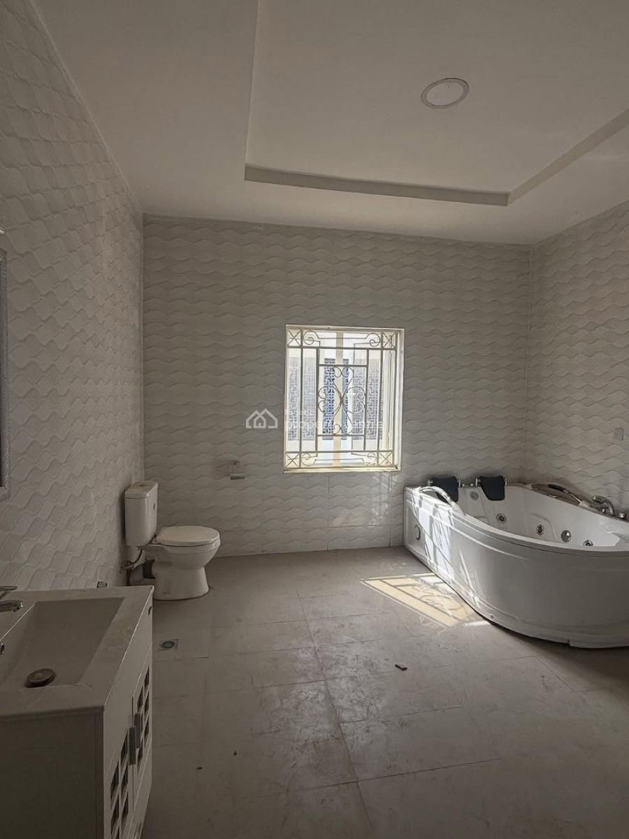 5 Bedroom Fully Detached Duplex  2 Rooms Bq, Guzape District, Abuja, Detached Duplex for Sale