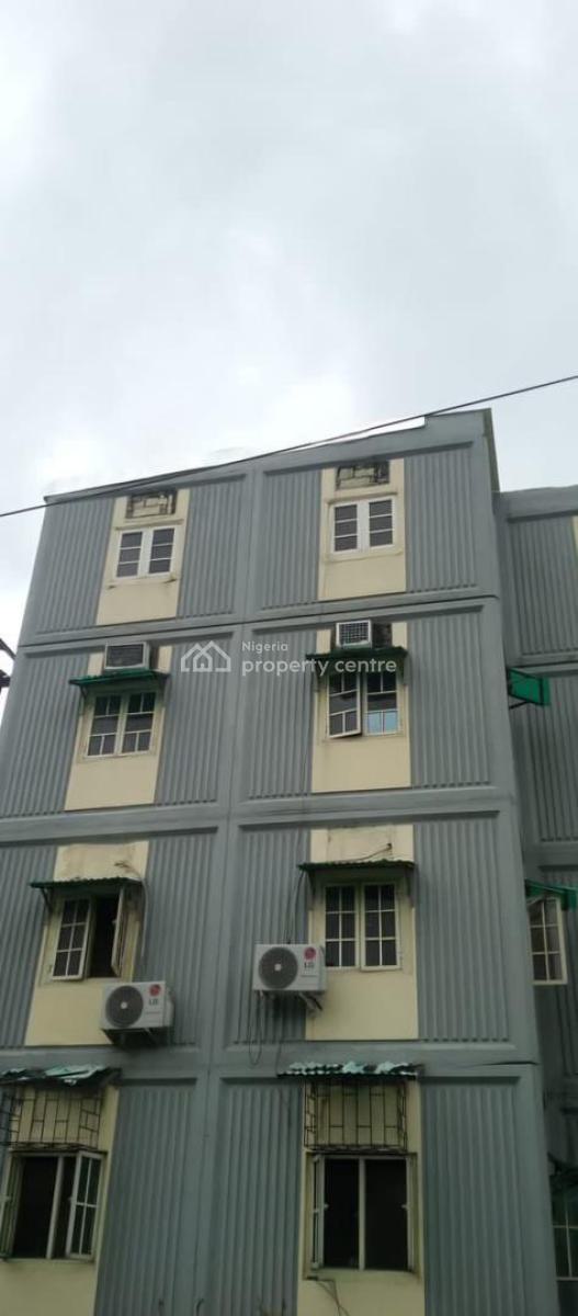 Well Maintained 4 Bedroom Flat, Lsdpc Estate, Adekunle, Yaba, Lagos, Flat / Apartment for Sale
