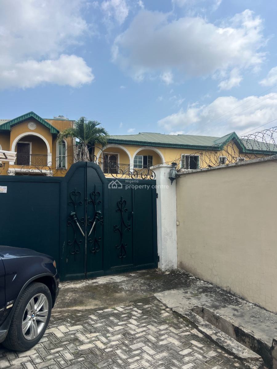 Demolishable on 1000sqm 3 Bedrooms Blocks of Flats All Rooms Ensuite, Gra Phase 1, Magodo, Lagos, Residential Land for Sale