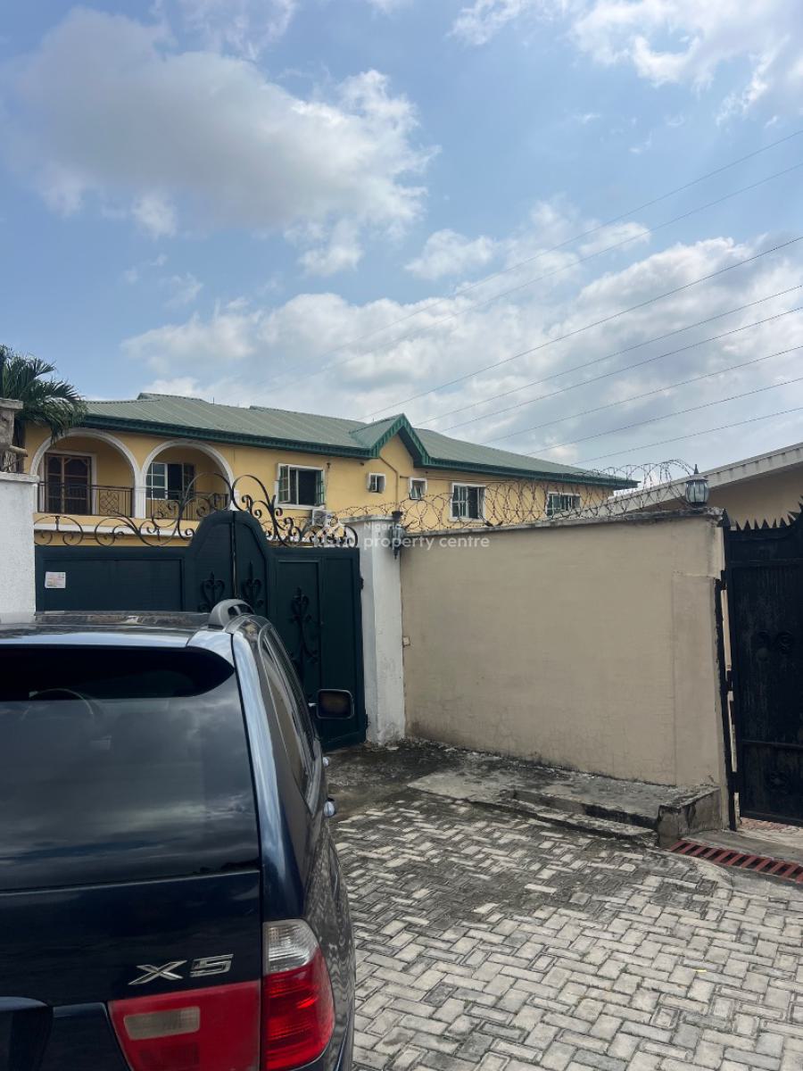 Demolishable on 1000sqm 3 Bedrooms Blocks of Flats All Rooms Ensuite, Gra Phase 1, Magodo, Lagos, Residential Land for Sale