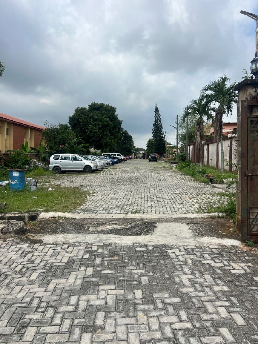 Demolishable on 1000sqm 3 Bedrooms Blocks of Flats All Rooms Ensuite, Gra Phase 1, Magodo, Lagos, Residential Land for Sale